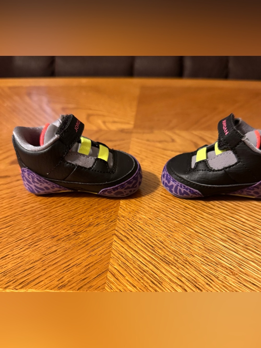 Baby Girls Nike Air Jordan Black & Purple Retro Bootie Soft Sole - Picture 5 of 5